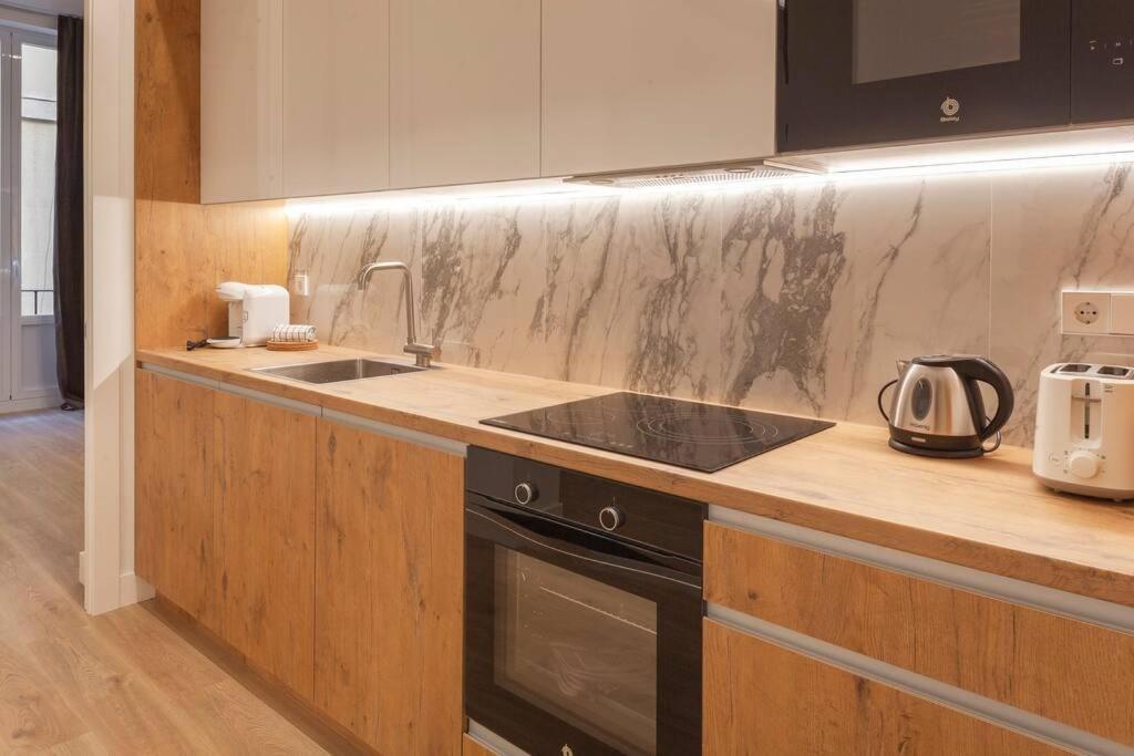 Centro III Calle Carrera De San Jeronimo 3Br 3Bh มาดริด ภายนอก รูปภาพ